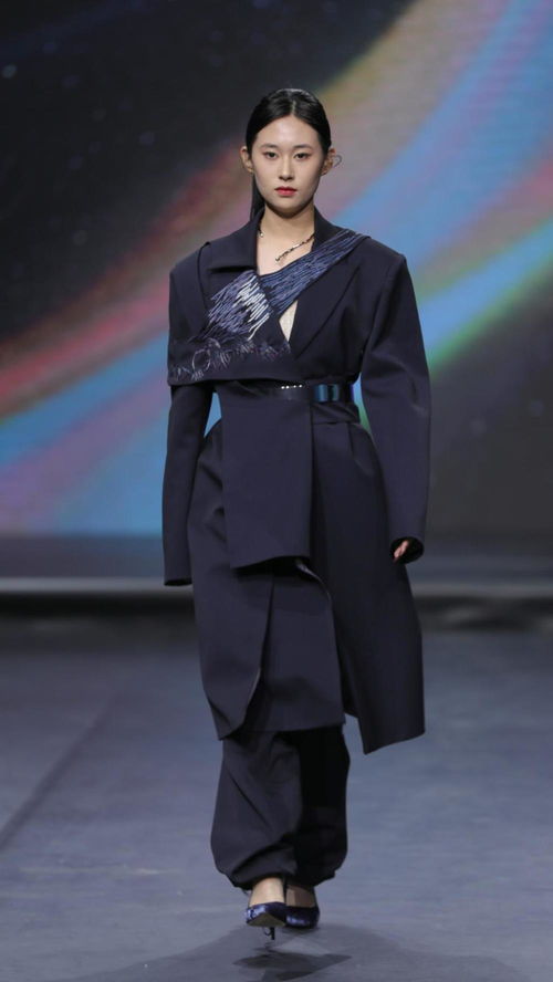 2022江服時(shí)裝藝術(shù)周︱第二十六屆 潤(rùn)華獎(jiǎng) 服裝設(shè)計(jì)大賽暨凌迪style3d 江服時(shí)裝藝術(shù)周頒獎(jiǎng)典禮圓滿落幕